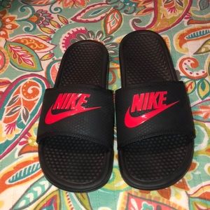 Women’s Nike slides